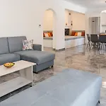 Kastrena House * Asklipiion